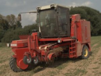 Self-driving flax machine